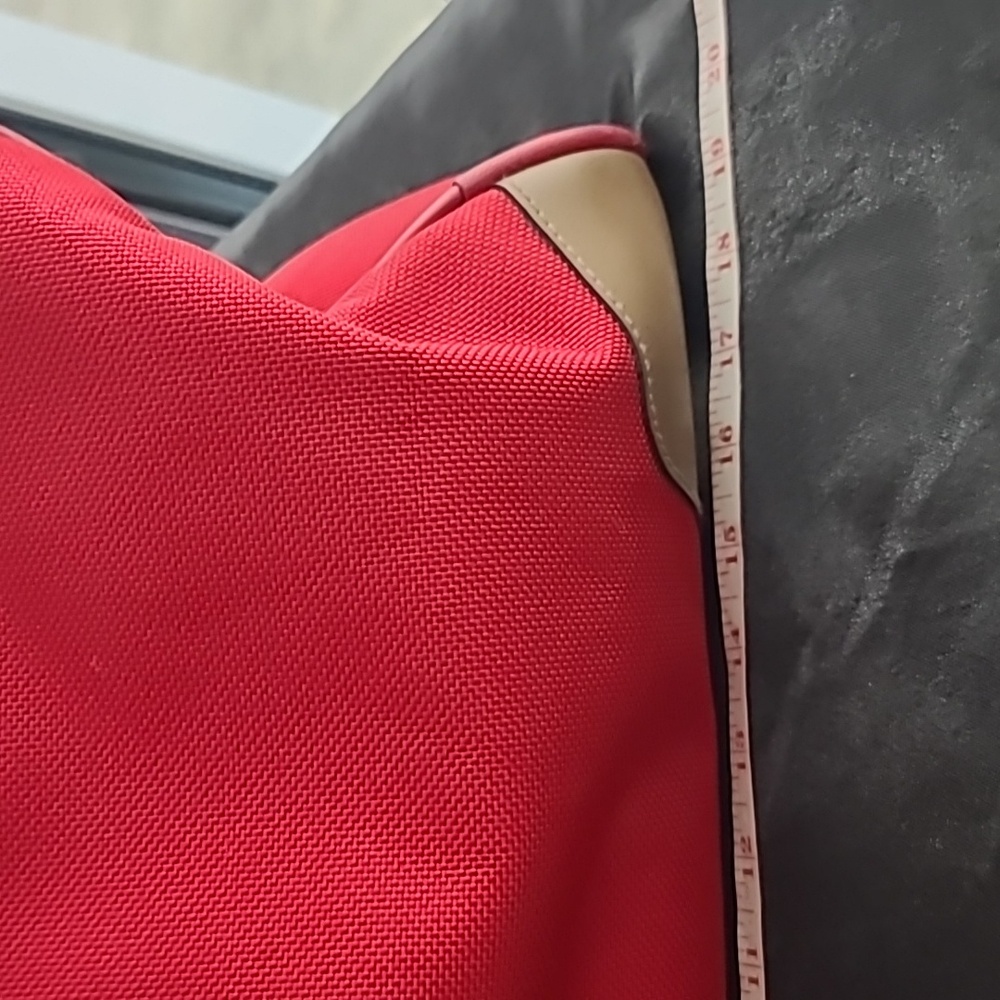 Diane von Furstenberg travel bag. - Picture 10 of 11